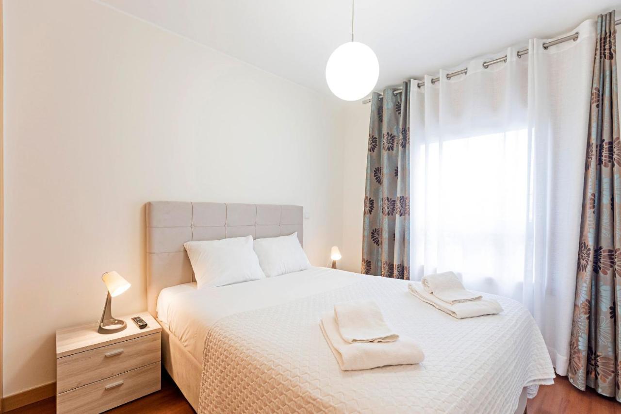 2Br Flat By Metro W/ Free Parking By Lovelystay Vila Nova de Gaia Exterior photo